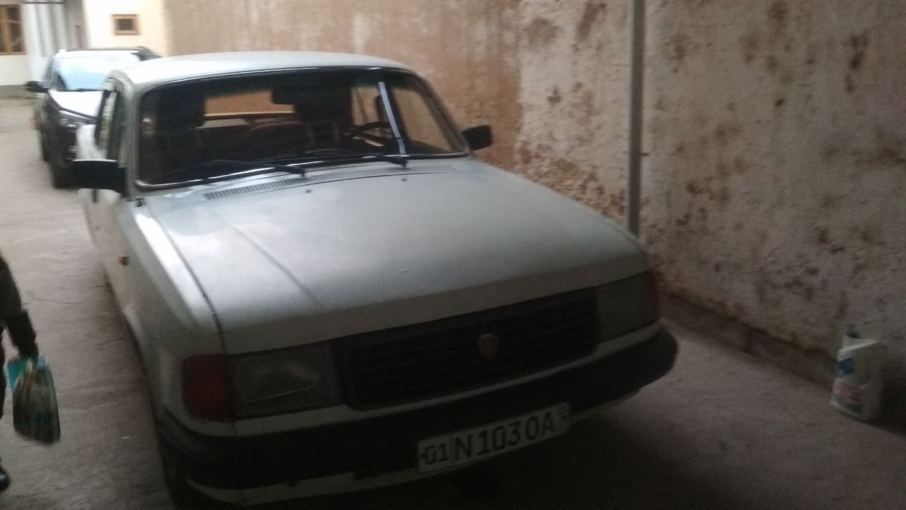 Gaz 31029 sotiladi. 2200$