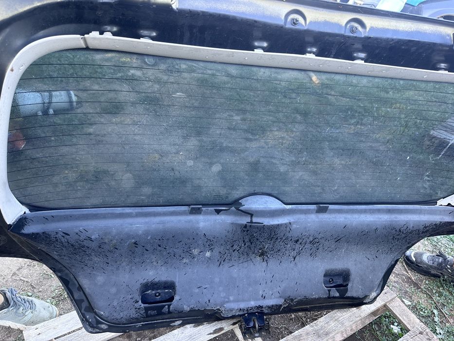 Задна врата/Багажник Пежо 307