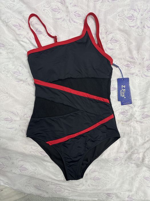 Продам новый купальньк