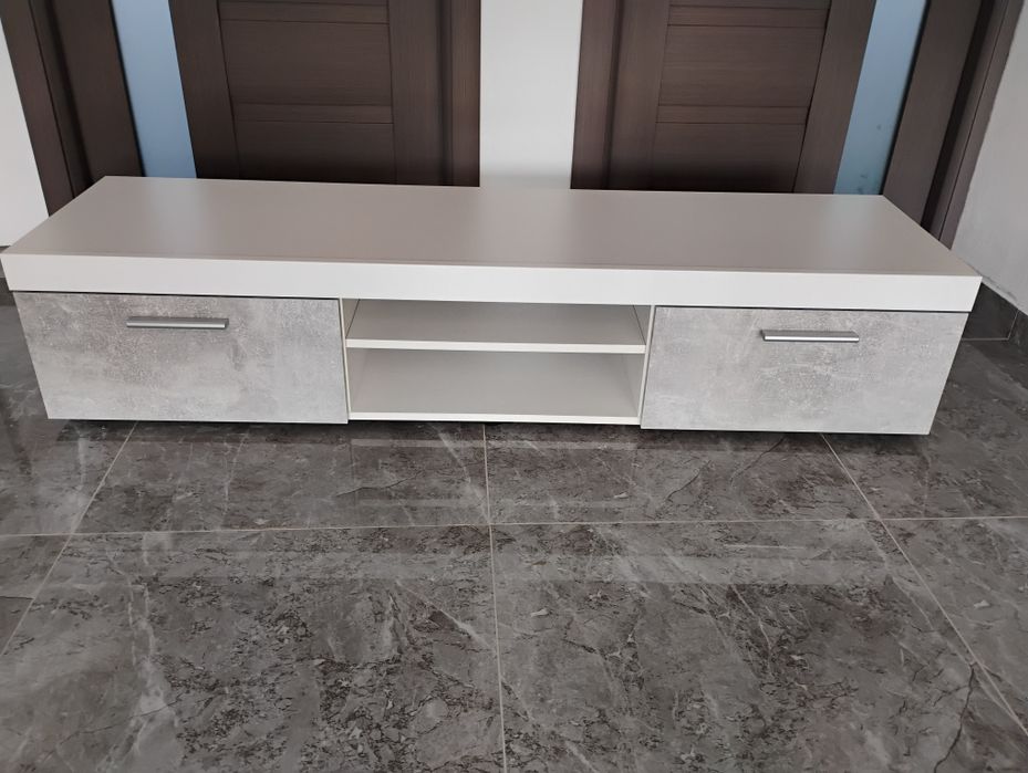 Comoda și 2 dulapuri