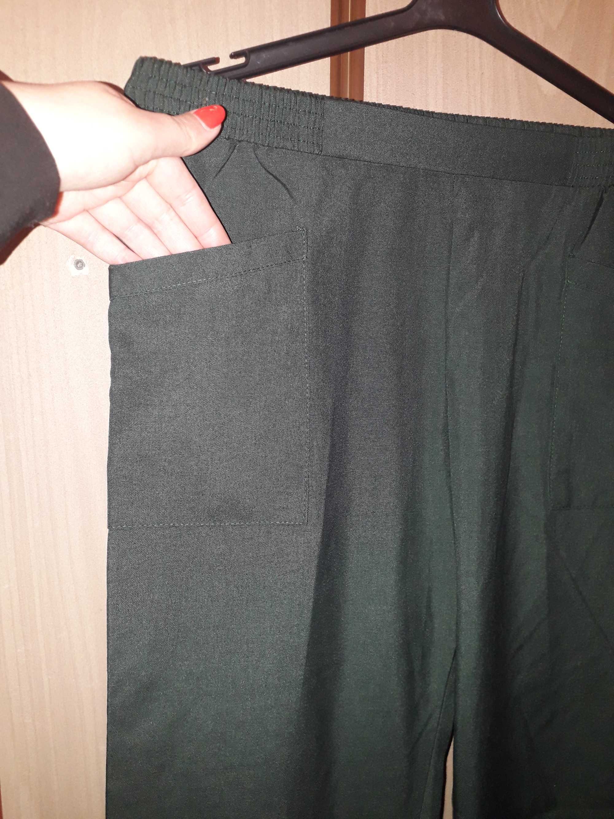 Работен дамски комлект , манта с панталон
