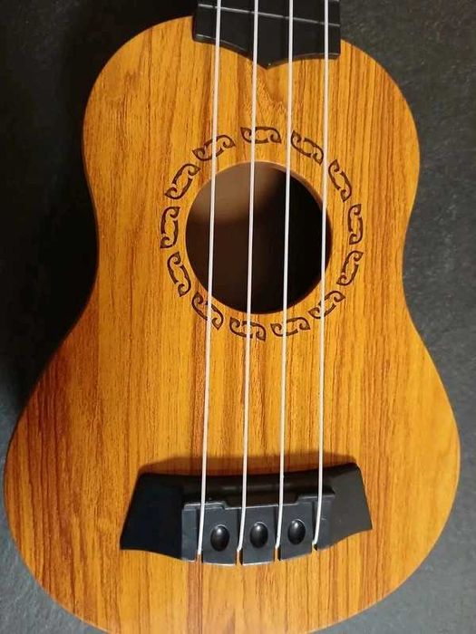 Minichitara Ukulele acustica pentru copii jucarie - Transport Gratuit
