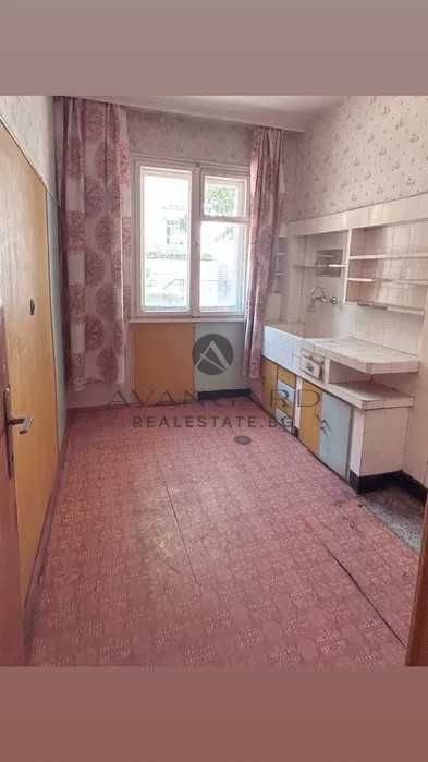 оф.23893 Просторен тристаен/ ВМИ