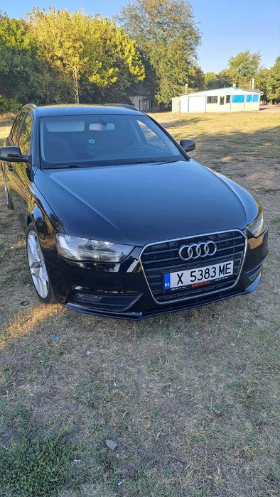 Продавам Audi A4 2012