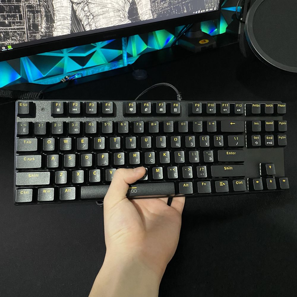 Продам механическую клавиатуру MeToo Zero X52