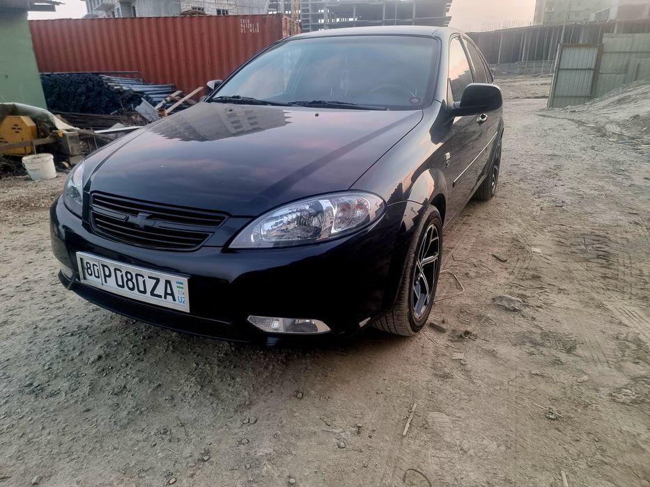 Gentra sotiladi. 2022 yil benzin