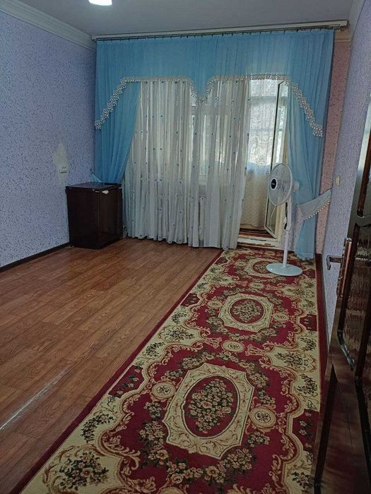 Продаётся 3х-комнатная квартира.