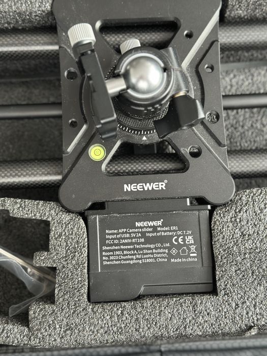 Автоматичен слайдер Neewer ER1