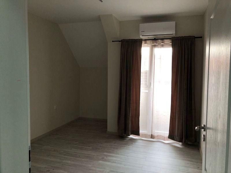 Дава се под наем Тристаен апартамент в София, Левски - 110 кв.м за 818 € - Снимка #7