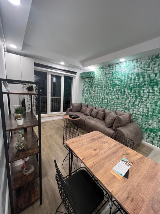 Apartament Spatios 3 camere Cosmopolis