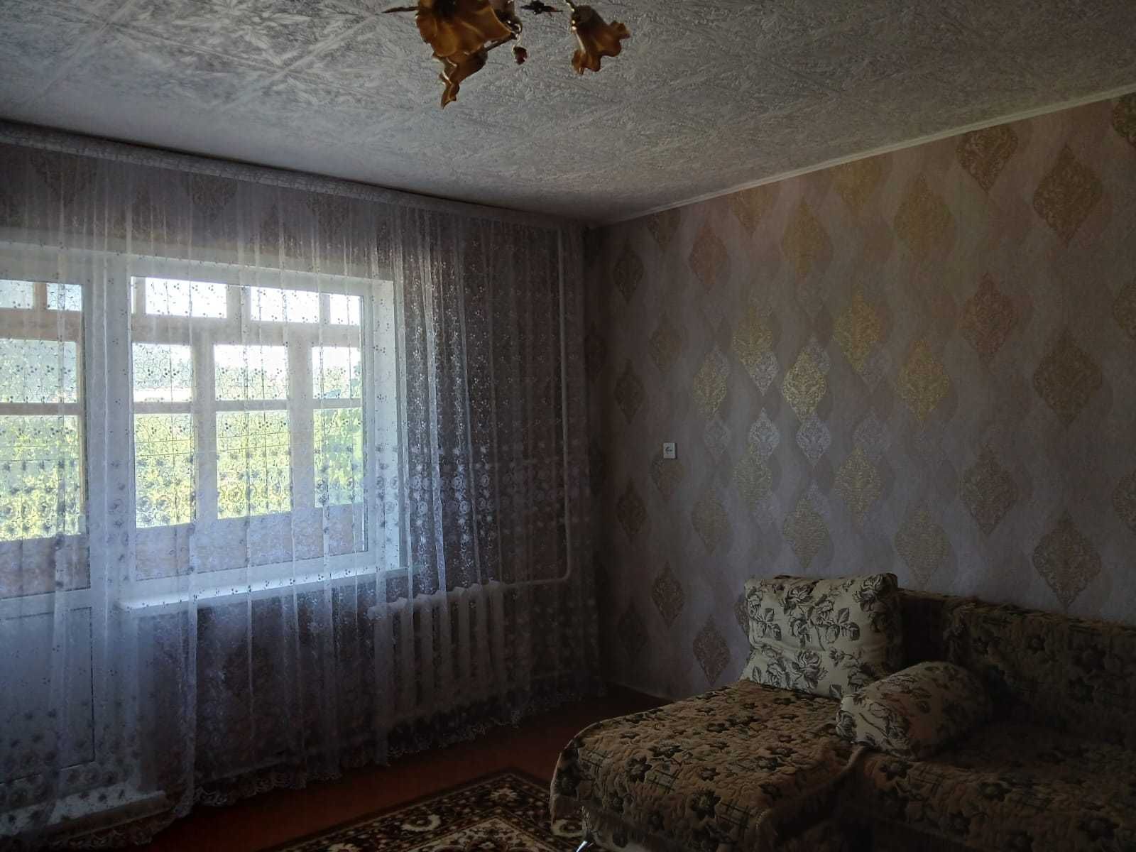 Продам 3-х комнатную квартиру в п.Жезкент дом 75, этаж 3.