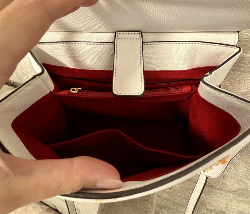 Geanta cu flori deosebita