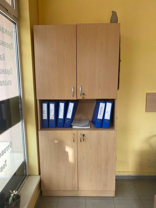 употребявани, запазени офис мебели