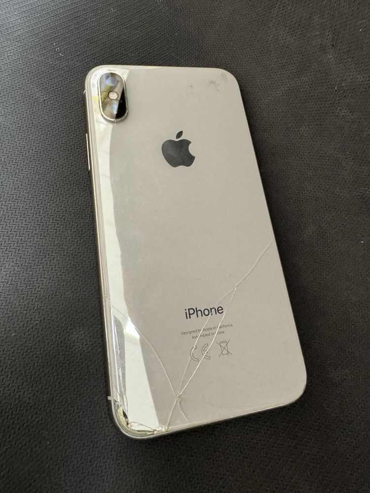 iPhone X 64gb - заключен с iCloud