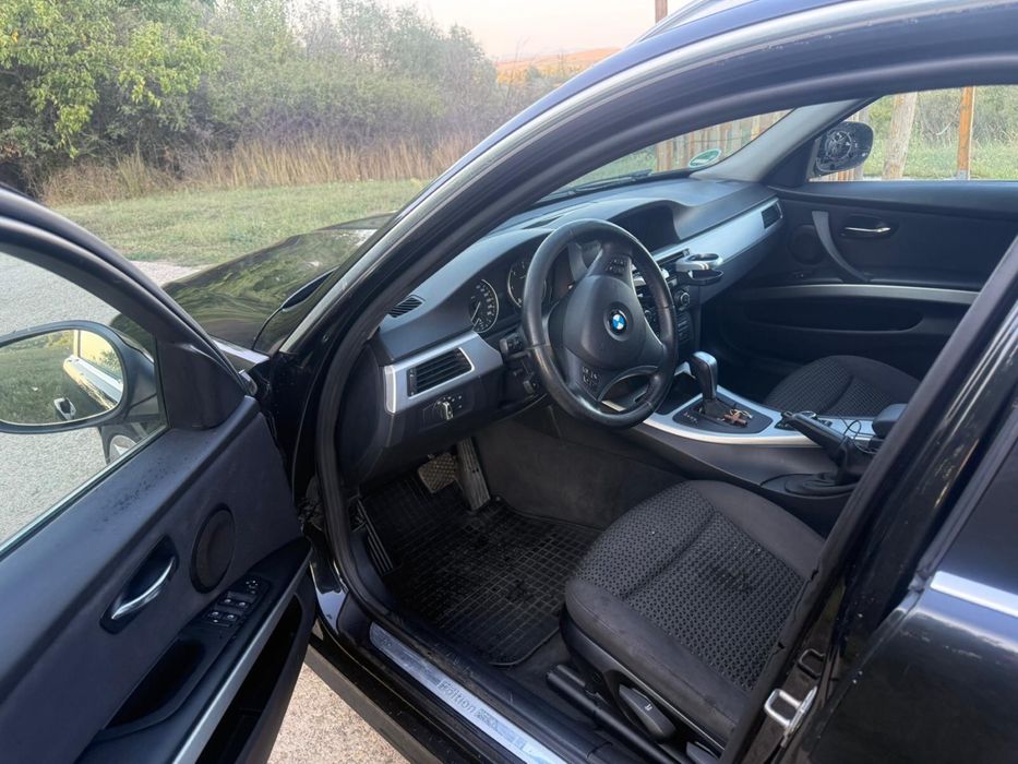 Vand bmw 2011 sau schimb cu microbuz marfa