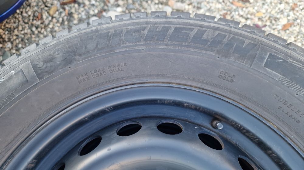 Roti Ford Transit 235/65/16C Michelin Agilis vara