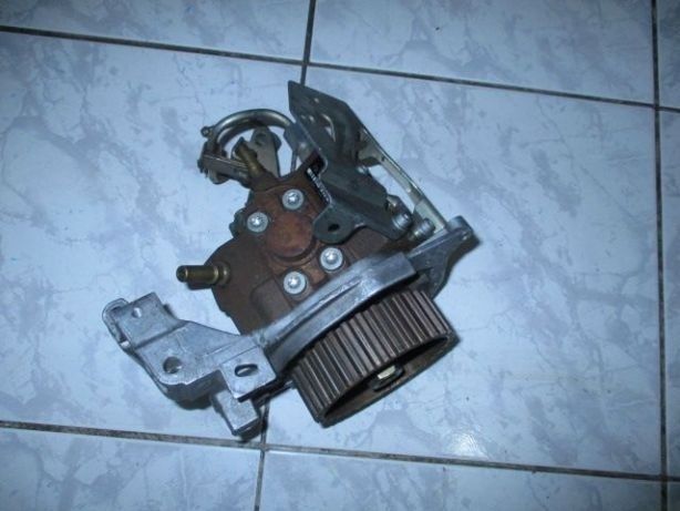 Pompa inalta presiune injectie Ford Peugeot Citroen 1,6 diesel 08-2014