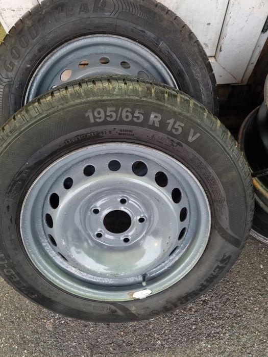 Roti  vw golf skoda octavia audi 195 65 R15