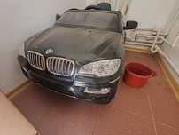 Masina BMW pentru copii