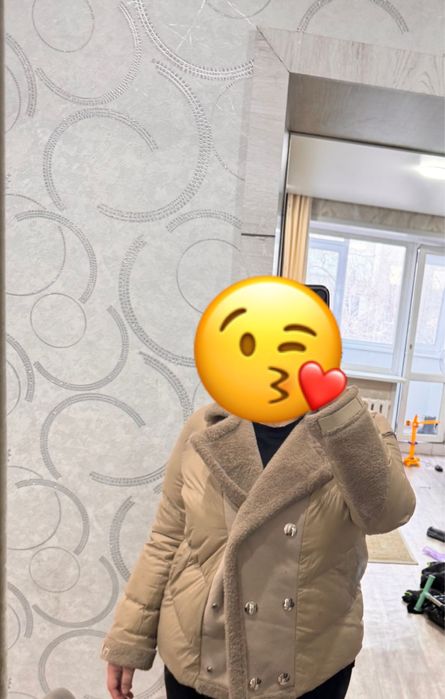 Продам женскую куртку
