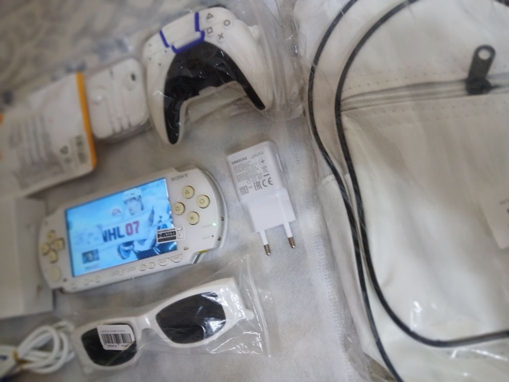 Assalom alekum Psp sotiladi Original Psp Fat White Oq Rang