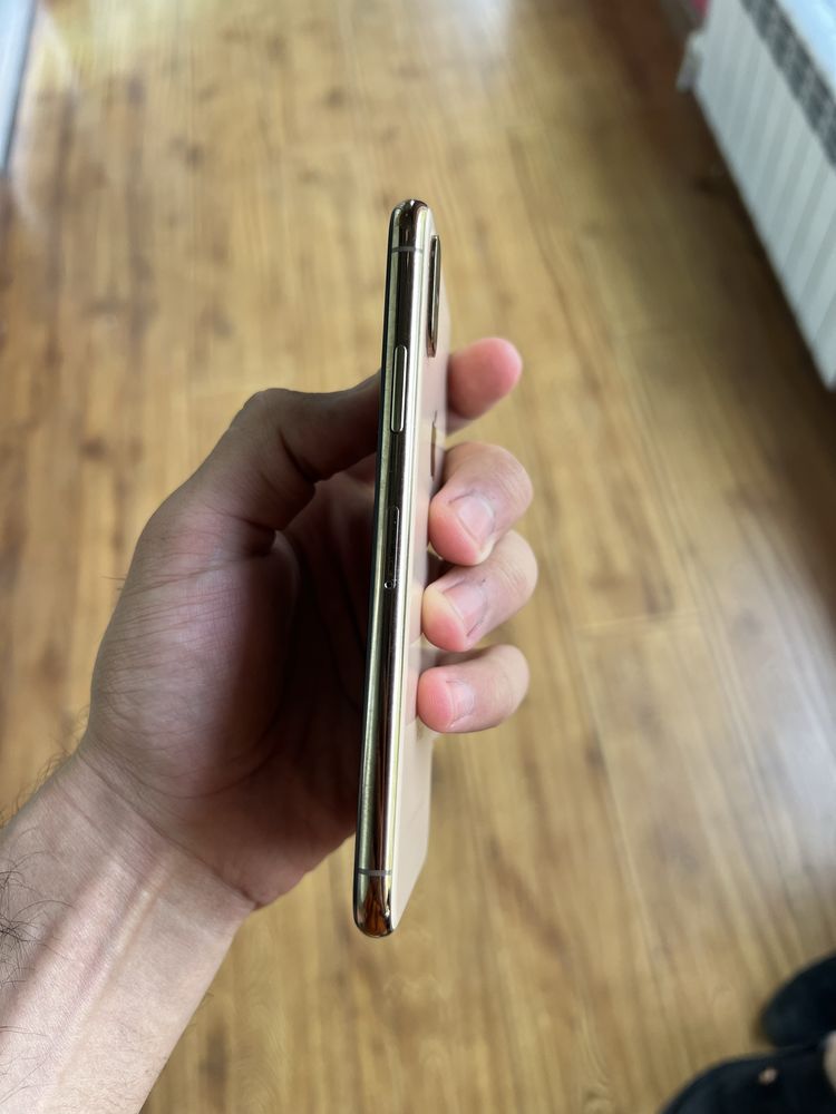 Iphone xs kafolati bilan