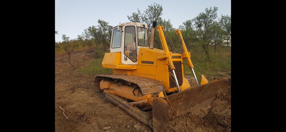Buldozer Liebher 712