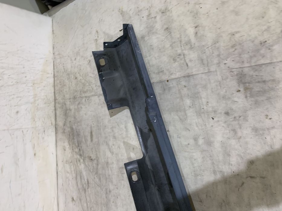 Prag dreapta Mercedes C-Class W204, 2007, 2008, 2009, 2010, 2011, 2012, 2013, cod origine OE A2046900440.