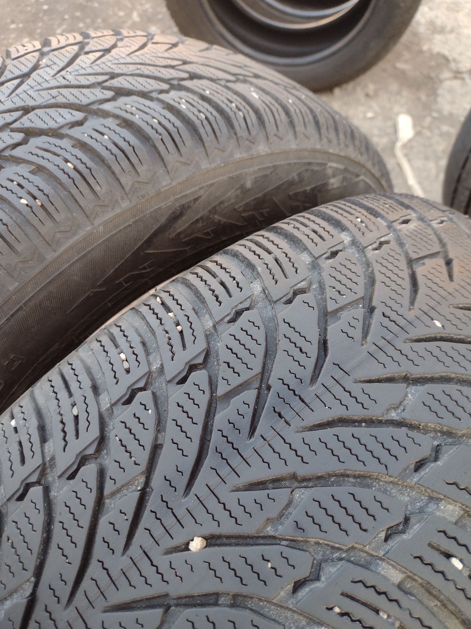 Nokian WRD4 2бр 215/65/16 дот3119