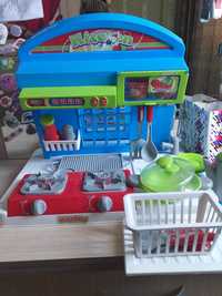 Детская кухня и приборы