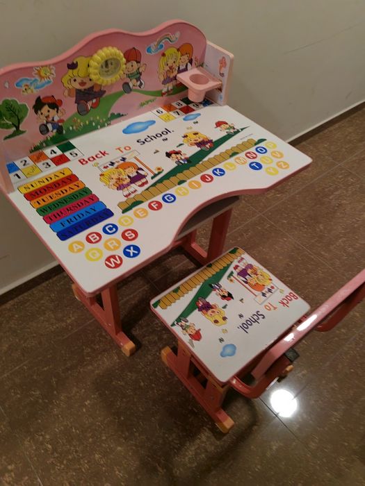 Детско бюро(чин) и стол