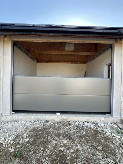 Montaj  Automatizari Porți Camere supraveghere usi de garaj