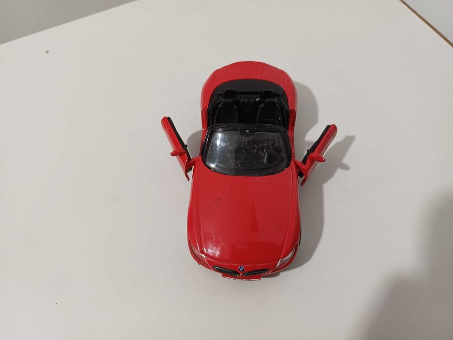 1/43 Bmw Z4 Tiny Toys