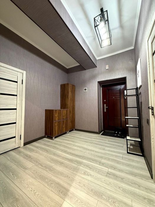 Новостройка Продается 2 комнатная квартира ремонт 8-роддом Яккасарай