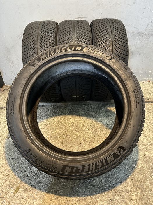 Гуми 235/45/18 MICHELIN Pilot Alpin Winter