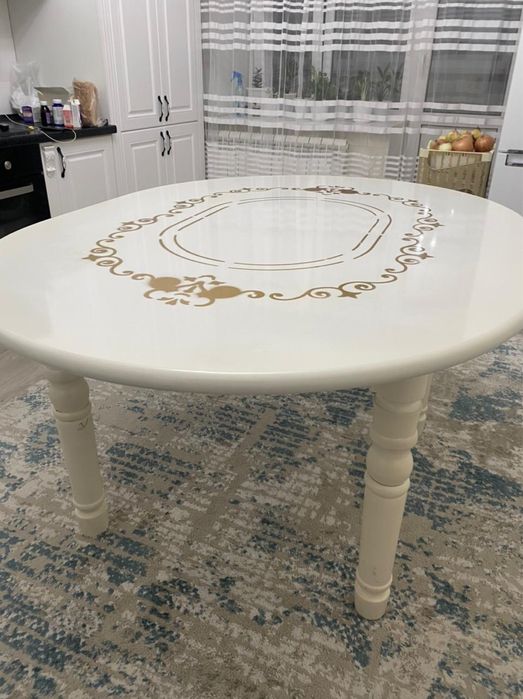 Кухонный стол б/у