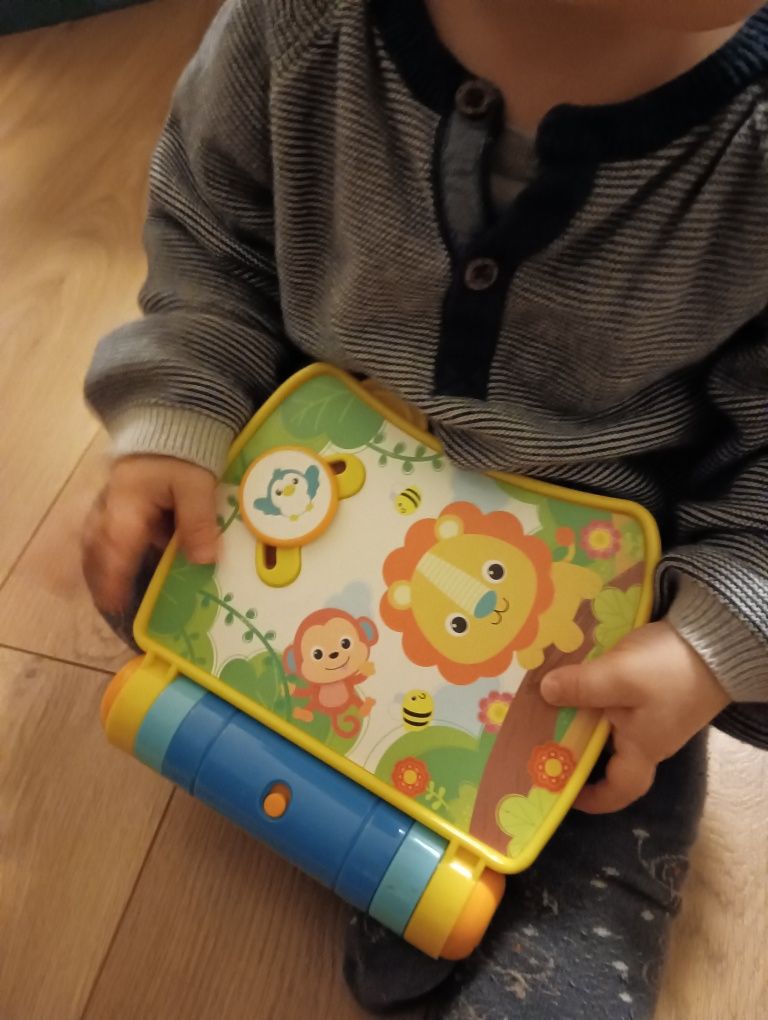 Музикална книжка с животни WinFun