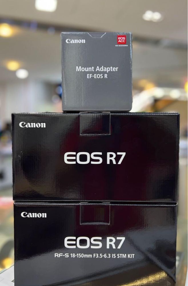 Canon EOS R7 24-105 kit