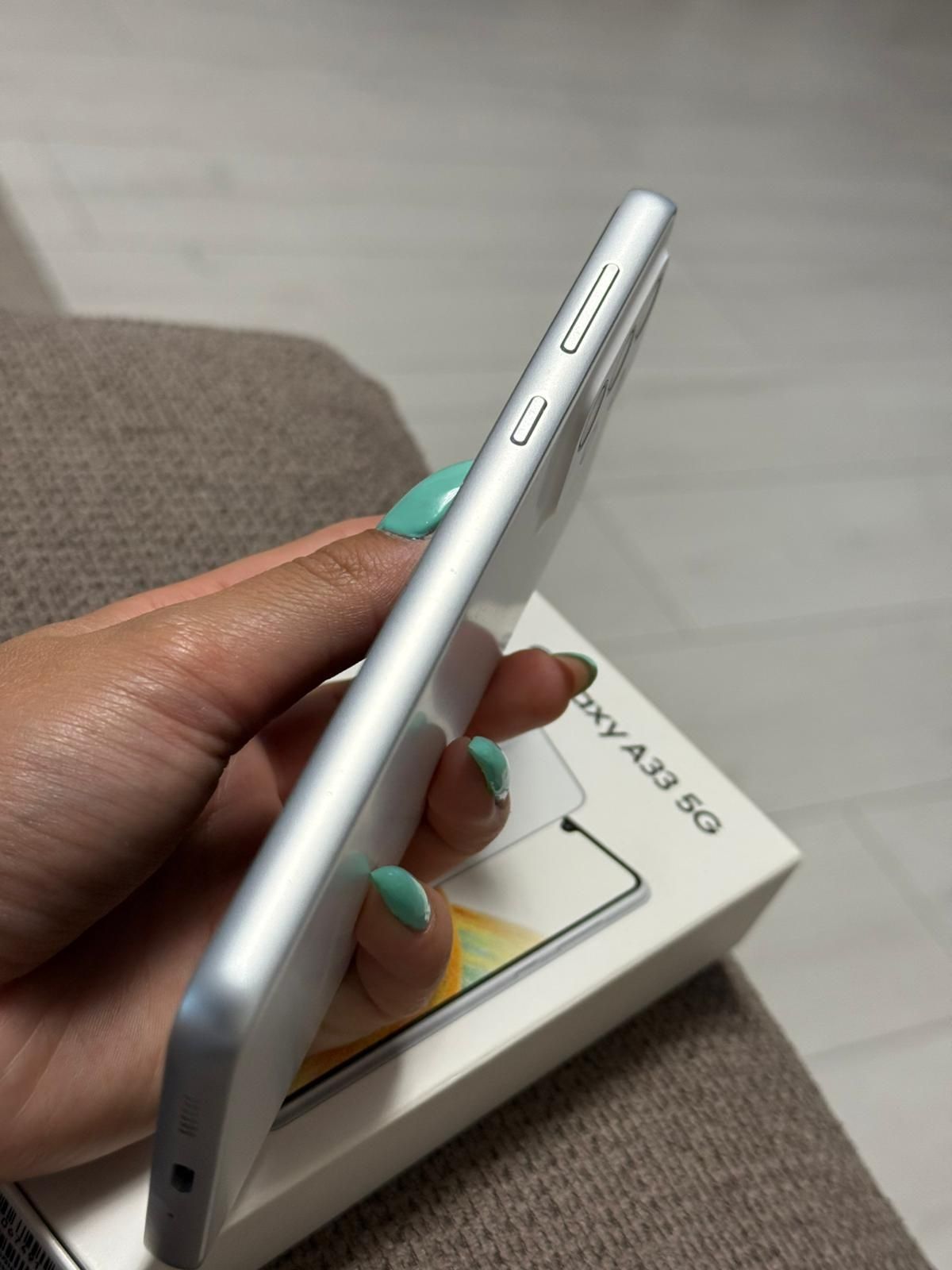 Samsung A 33 !!!