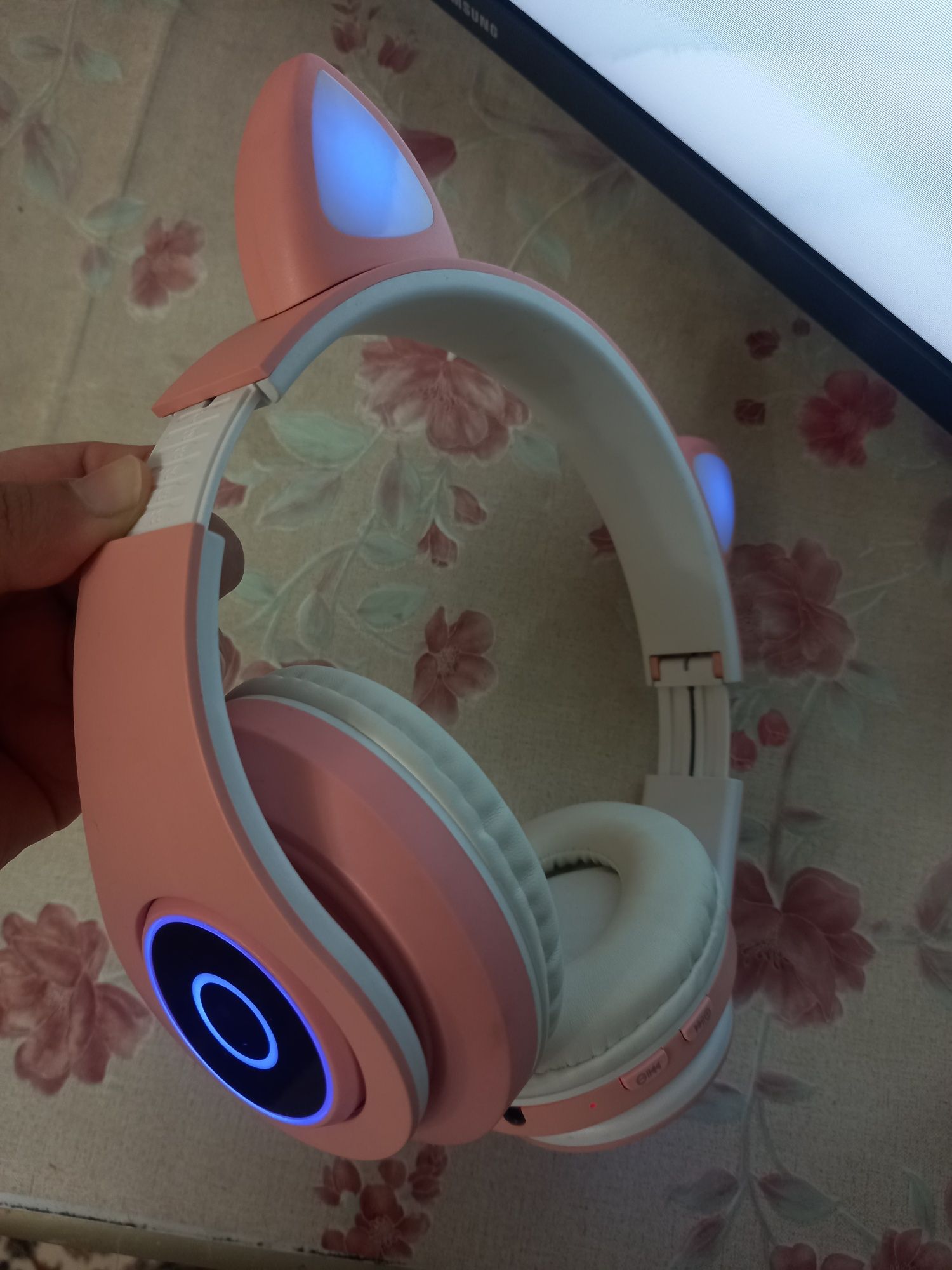 Bluetooth naushnik