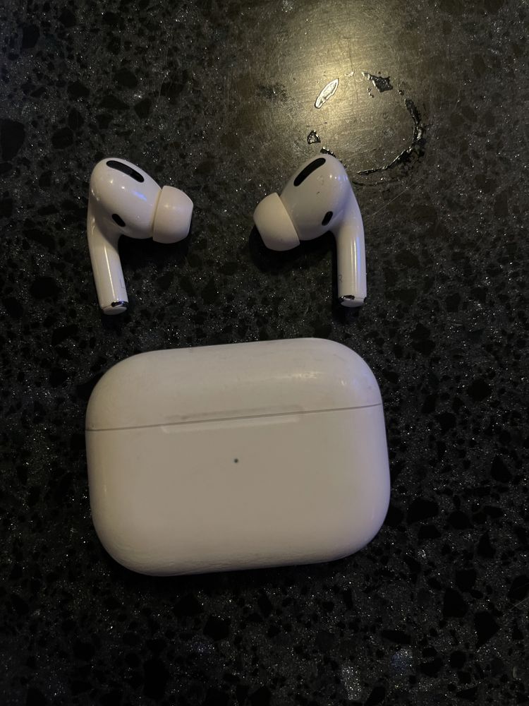 Airpods pro оригинальный