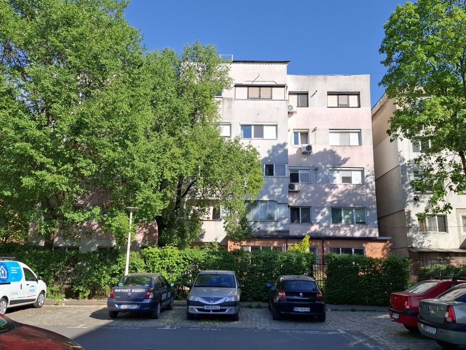 Vând apartament 3 camere confort 1