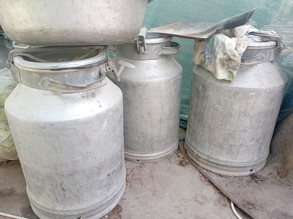 Продаю фляги не дорого 10000 тысяч за флагу