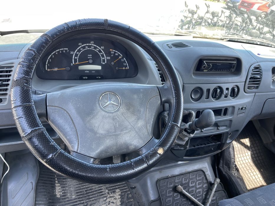 Mercedes-Benz Sprinter Autoplatforma