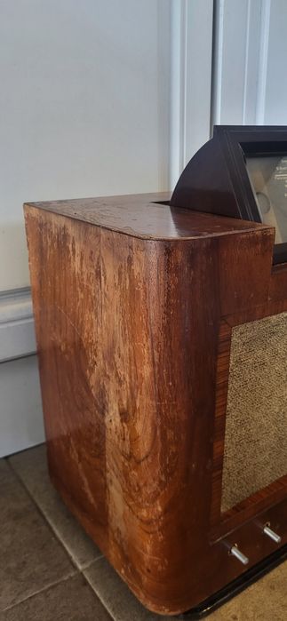 Philips Romanza 

Радиоприемника е в много д