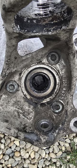 Fuzeta Stanga Fata VOLKSWAGEN PASSAT B8 1.6 TDI