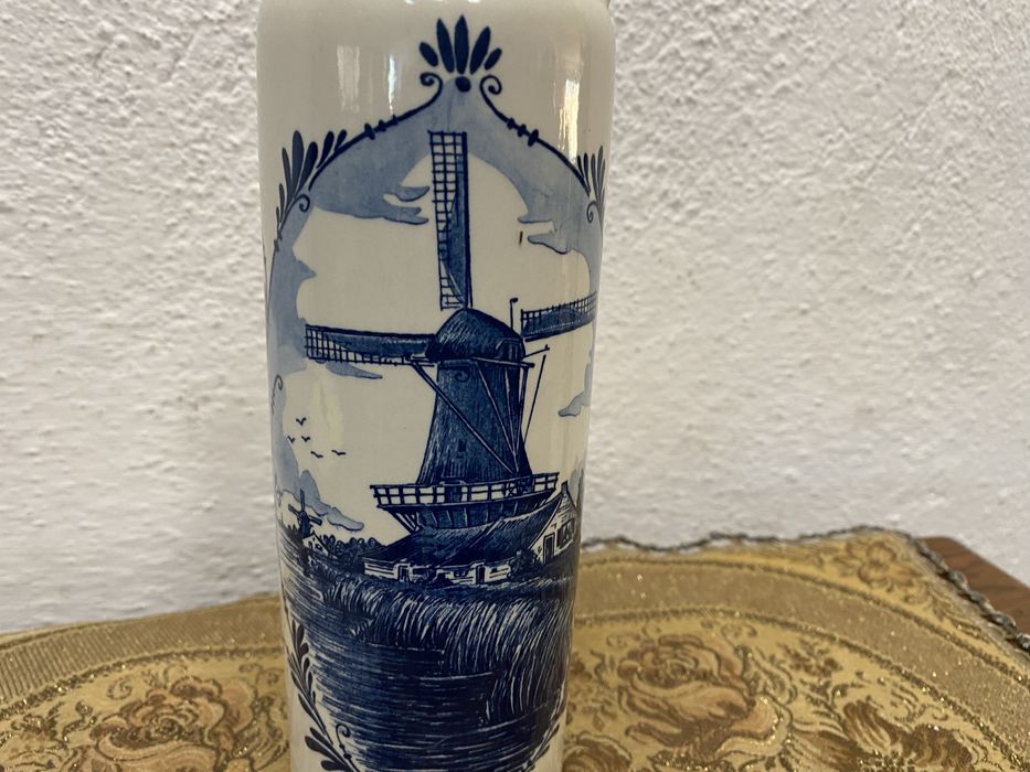Холандска бутилка от порцелан на делфт