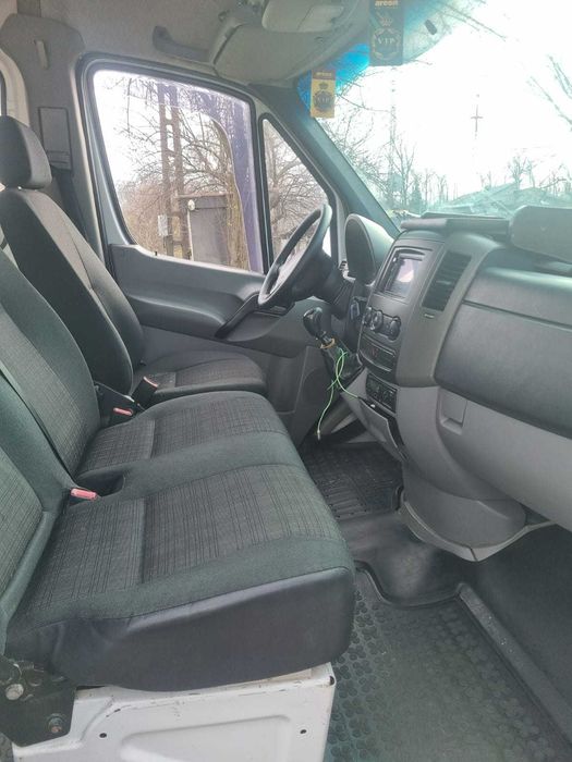 Mercedes-Benz Sprinter 319 CDI – 2009 – 7 locuri – 190 CP