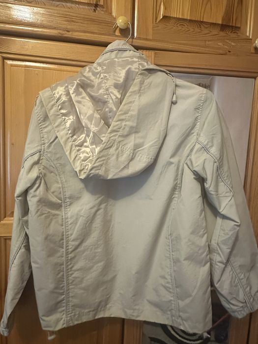 Дамска връхна дреха