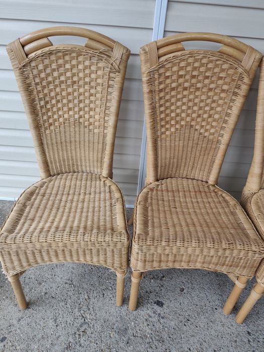 4 броя трапезни столове от естествен ратан